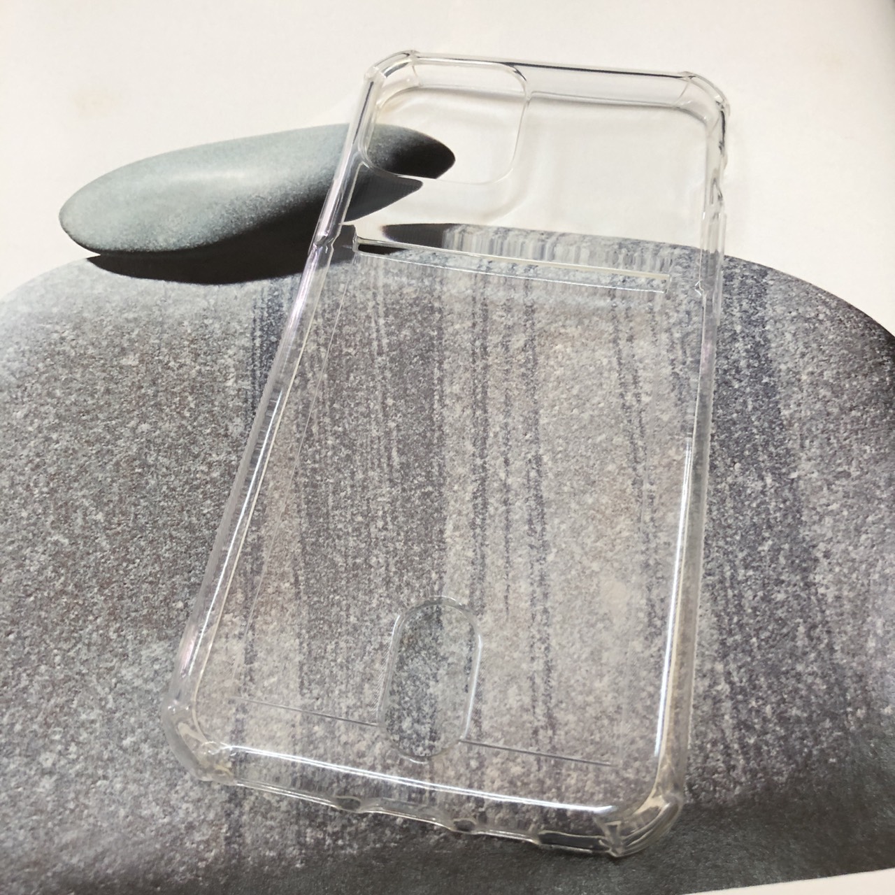 iPhone11 Pro เคสใสนิ่มใส่บัตร ใส่รูปได้ (มุมกันกระแทก)