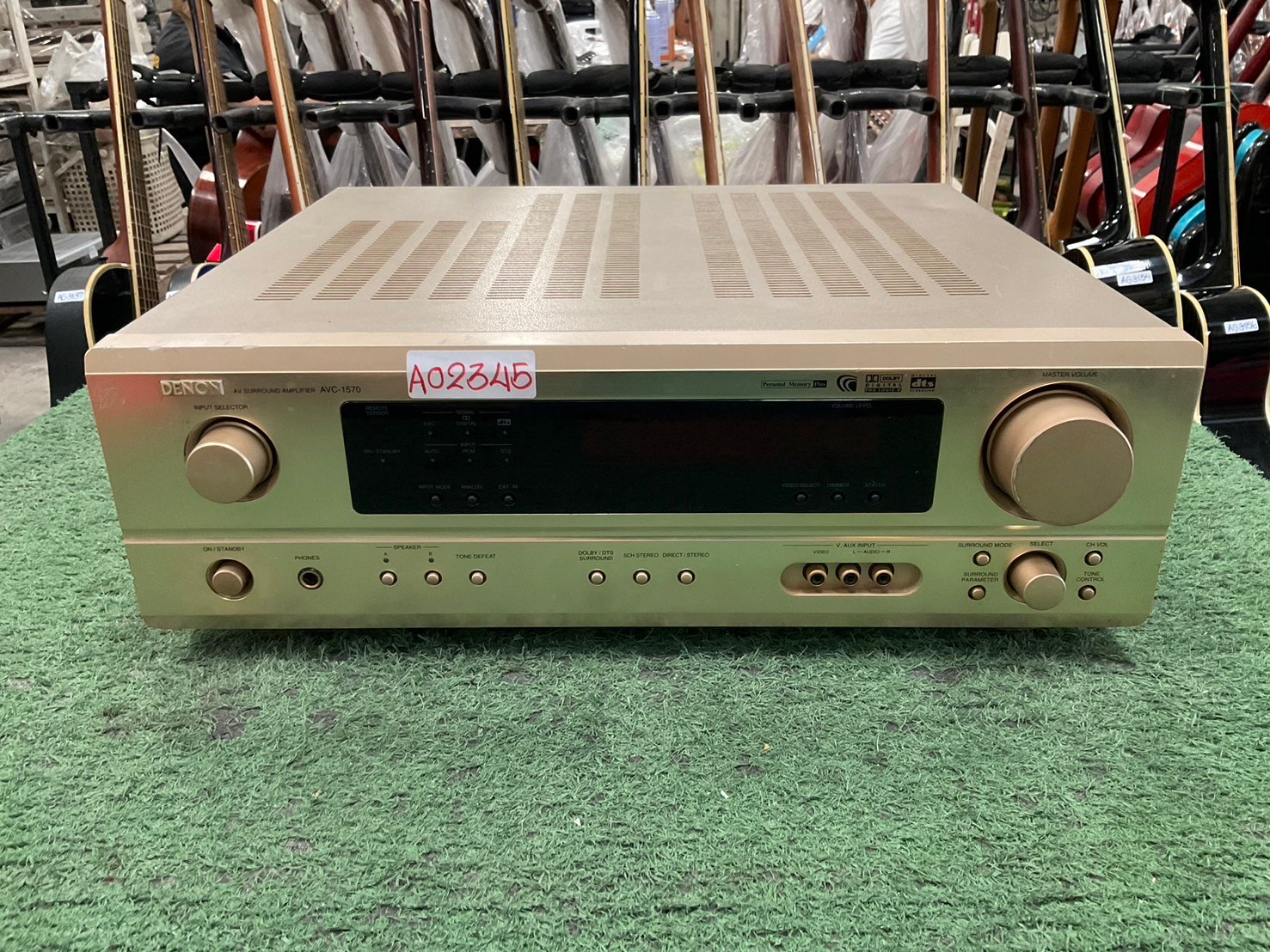 เครื่องขยายเสียง DENON : AVC-1570