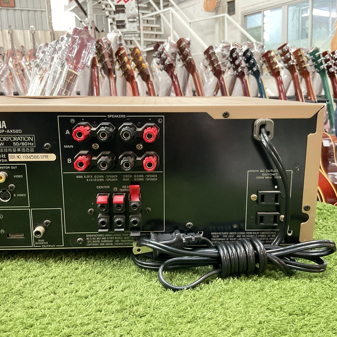 เครื่องขยายเสียง YAMAHA : DSP-AX520