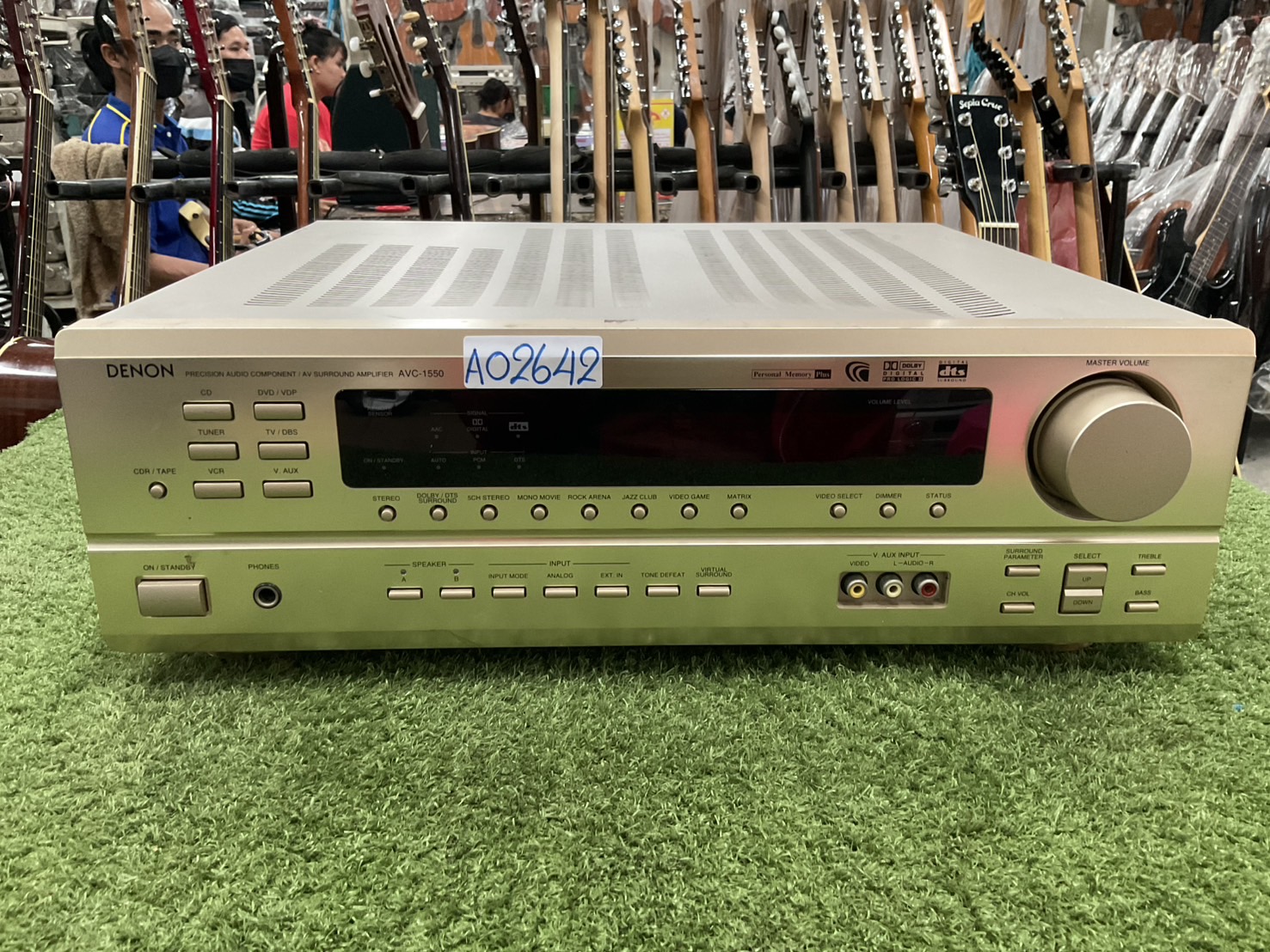 เครื่องขยายเสียง DENON : AVC-1550