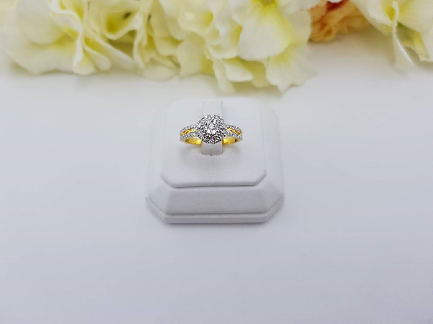 สั่งผลิตเพชรเบลเยี่ยมคัท แหวนแต่งงาน แหวนหมั้น ใส่เที่ยว ออกงาน แหวนทองคำ 18K เพชรแท้ 0.51 กะรัต 2.82 กรัม น้ำ 99 ราคาถูกมาก มีใบรับประกันค่ะ