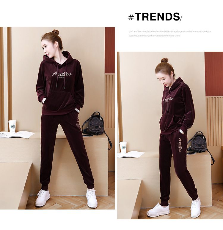 ชุดเซตกันหนาว เสื่้อ+กางเกงผ้ากำมะหยี่ รอบอกใส่ได้ตั้งแต่ 44-52 หน้าผ้า 52 นิ้วค่ะ กางเกงรอบเอว 34-46 สะโพก 44-54 นิ้วค่ะ ผ้าดี งานสวย คุ้มราคามากค่ะ