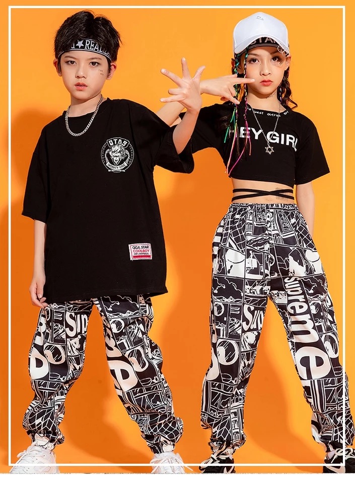 พร้อมส่ง ชุดเต้น ชุดแดนซ์ ฮิปฮอป เสื้อสีดำ กางกงดำลายการ์ตูน