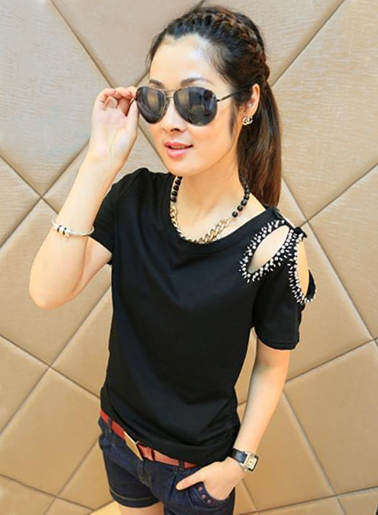 เสื้อยืดแฟชั่น คอกลมแต่งไหล่ เก๋ เก๋ รหัส 1441-สีดำ