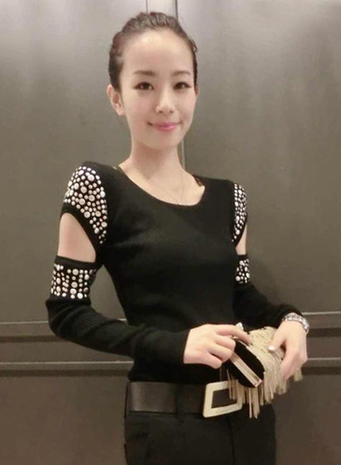 เสื้อยึดแฟชั่นแขนยาวไหมพรมแต่งไหล่สไตล์เรทโทร-1440-สีดำ