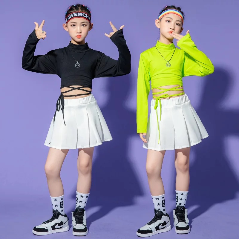 ชุดเต้น ชุดแดนซ์ เสื้อผูกเอว แขนยาว+กระโปรงสั้นสีขาว