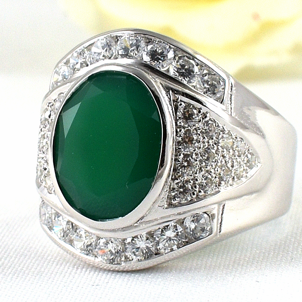 แหวนเงินแท้ราคาถูกชุบทองคำขาว พลอยแท้กรีนอะเกท 4.50 กะรัต เพชรCZ 0.19 กะรัต งานประณีตสวยงาม สั่งผลิตค่ะ