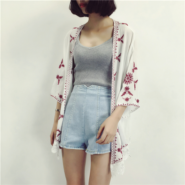 เสื้อคลุมแฟชั่นสไตล์โบฮีเมี่ยน ปักลายใบไม้ทรงหน้ายาวหลังสั้น รหัส 1386-ลายสีแดง