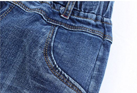 สินค้าพร้อมส่ง กางเกงยีนส์เด็กชาย แต่งลาย