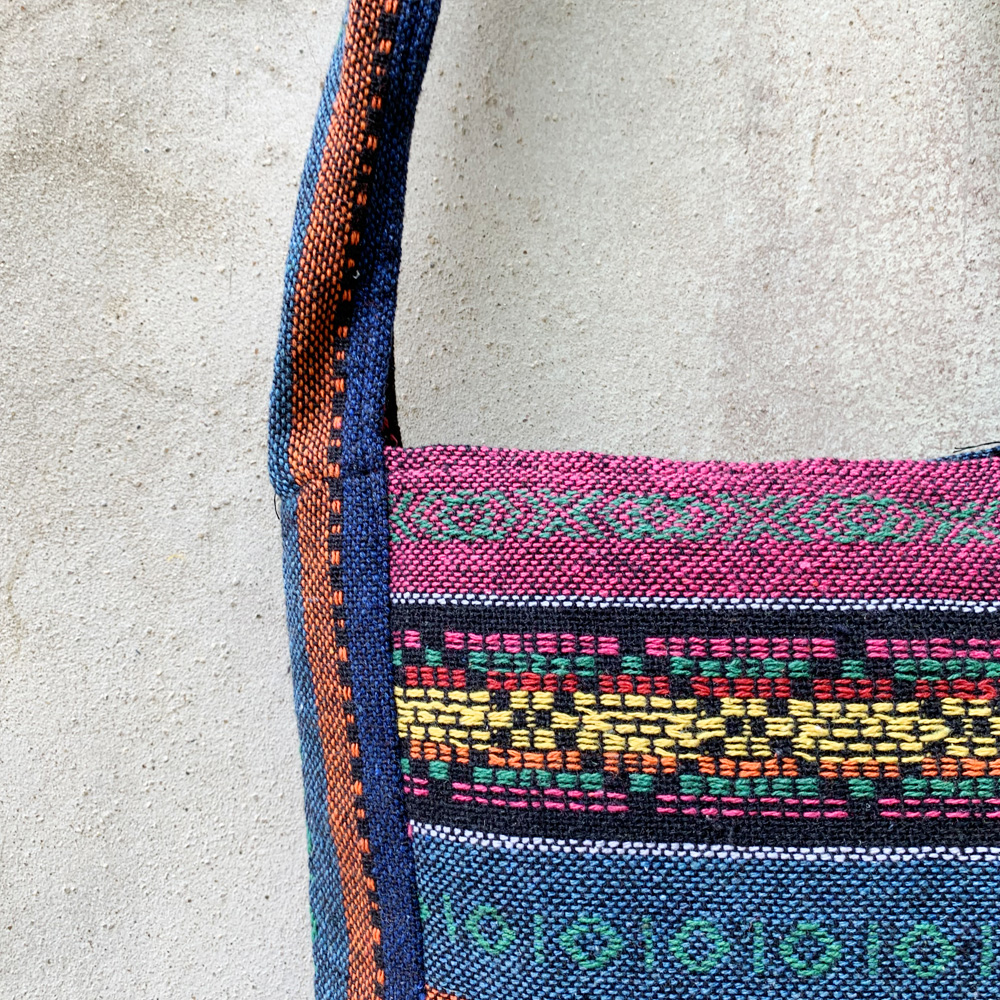 Size S กระเป๋าย่าม ขายย่าม ย่าม ย่ามสะพายข้าง ย่ามกะเหรี่ยง ย่ามชาวเขา กระเป๋าผ้านากา กระเป๋าสะพายข้าง กระเป๋าพาดตัว กระเป๋ามีซิป กระเป๋าฮิปปี้ กระเป๋าแนวๆ กระเป๋าแนวเซอร์ๆ ย่ามราคาถูก