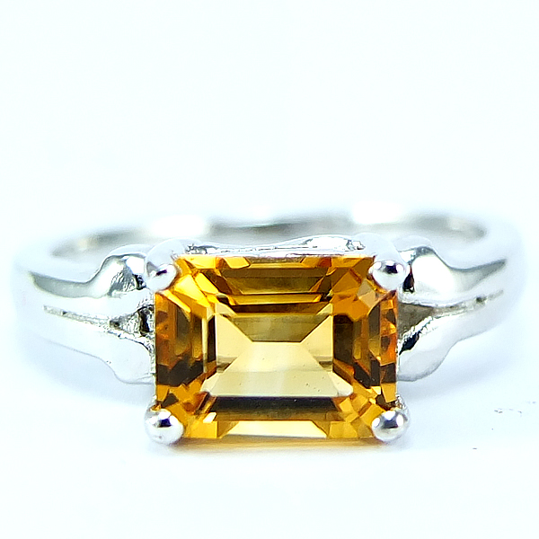 แหวนเงินแท้ราคาถูกชุบทองคำขาว ซิทรินแท้ 1.60 กะรัต งานประณีตสวยงาม สั่งผลิตค่ะ