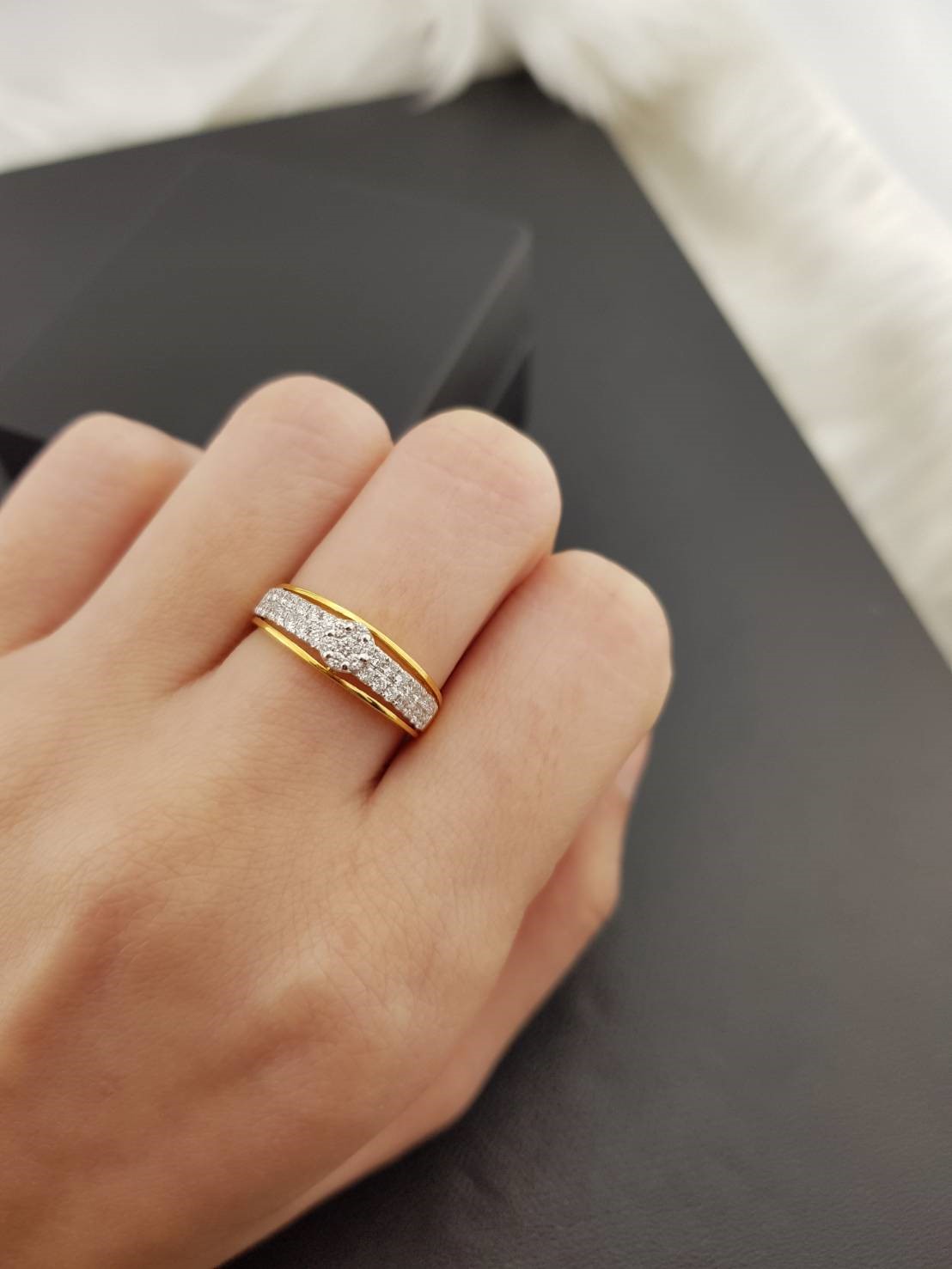 สั่งผลิตเพชรเบลเยี่ยมคัท แหวนแต่งงาน แหวนหมั้น ใส่เที่ยว ออกงาน แหวนทองคำ 18K เพชรแท้ 0.36 กะรัต 2.33 กรัม น้ำ 99 ราคาถูกมาก มีใบรับประกันค่ะ