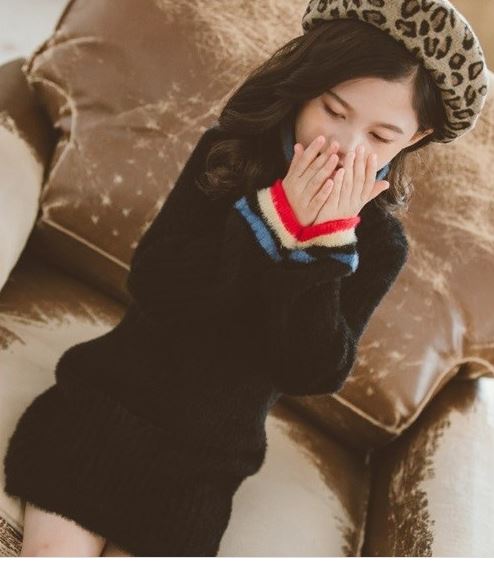 ชุดเดรสไหมพรมแขนยาว สีดำ