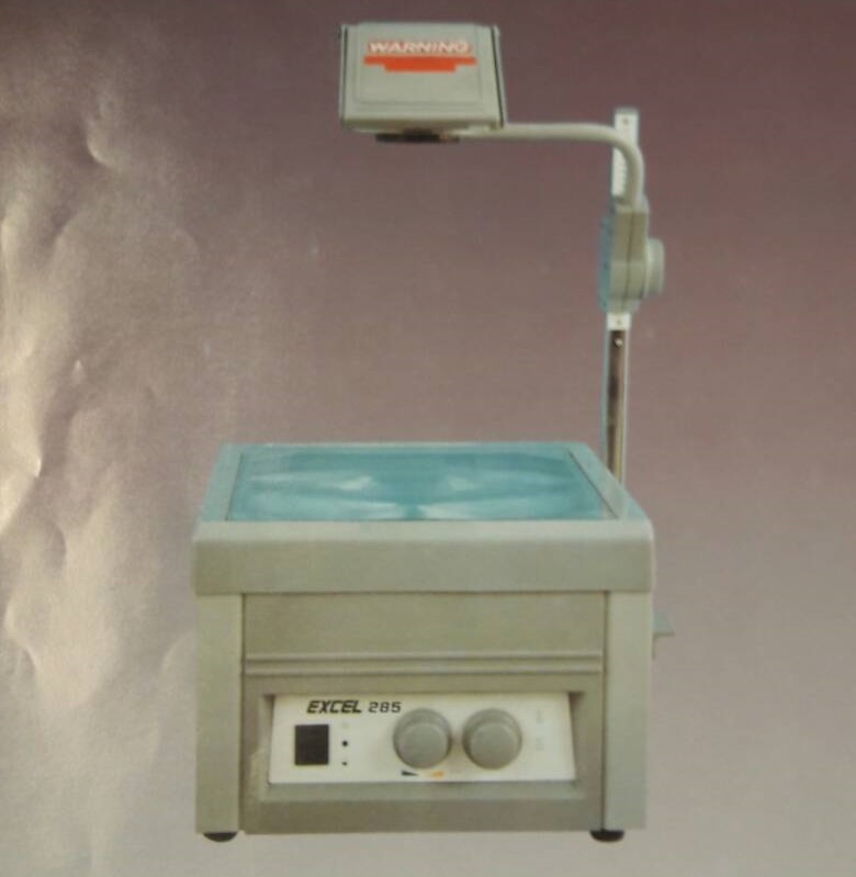 เครื่องฉายภาพข้ามศีรษะ Overhead Projector