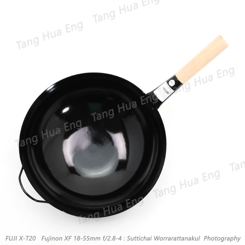 กระทะเคลือบดำ ด้ามไม้ 36 ซม. ตราลูกศร