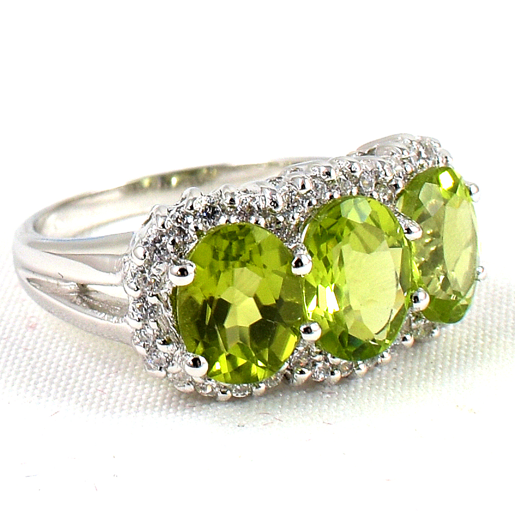 แหวนเงินแท้ราคาถูกชุบทองคำขาว เพอริดอทแท้ 4.80 กะรัต เพชรCZ 0.36 กะรัต งานประณีตสวยงาม สั่งผลิตค่ะ