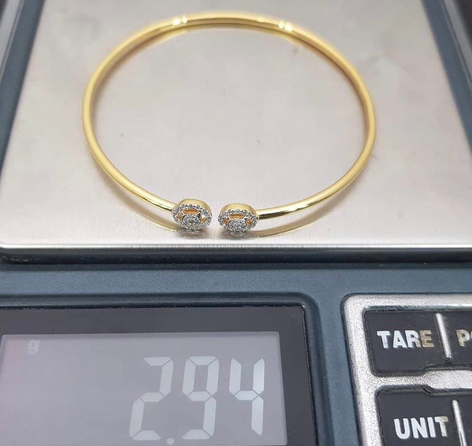 พร้อมส่งและสั่งผลิตกำไลทองเพชรแท้ทรงกลม แต่งงาน หมั้น ใส่เที่ยว ออกงาน ทองคำ 9K เพชรกุหลาบแท้ 0.06 กะรัต 18 เม็ด ราคาถูกมาก ส่งฟรี