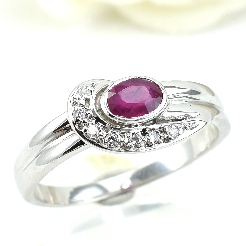 แหวนเงินแท้ราคาถูกชุบทองคำขาว ทับทิมแท้ 0.60 กะรัต เพชรCZ 0.07 กะรัต งานประณีตสวยงาม สั่งผลิตค่ะ