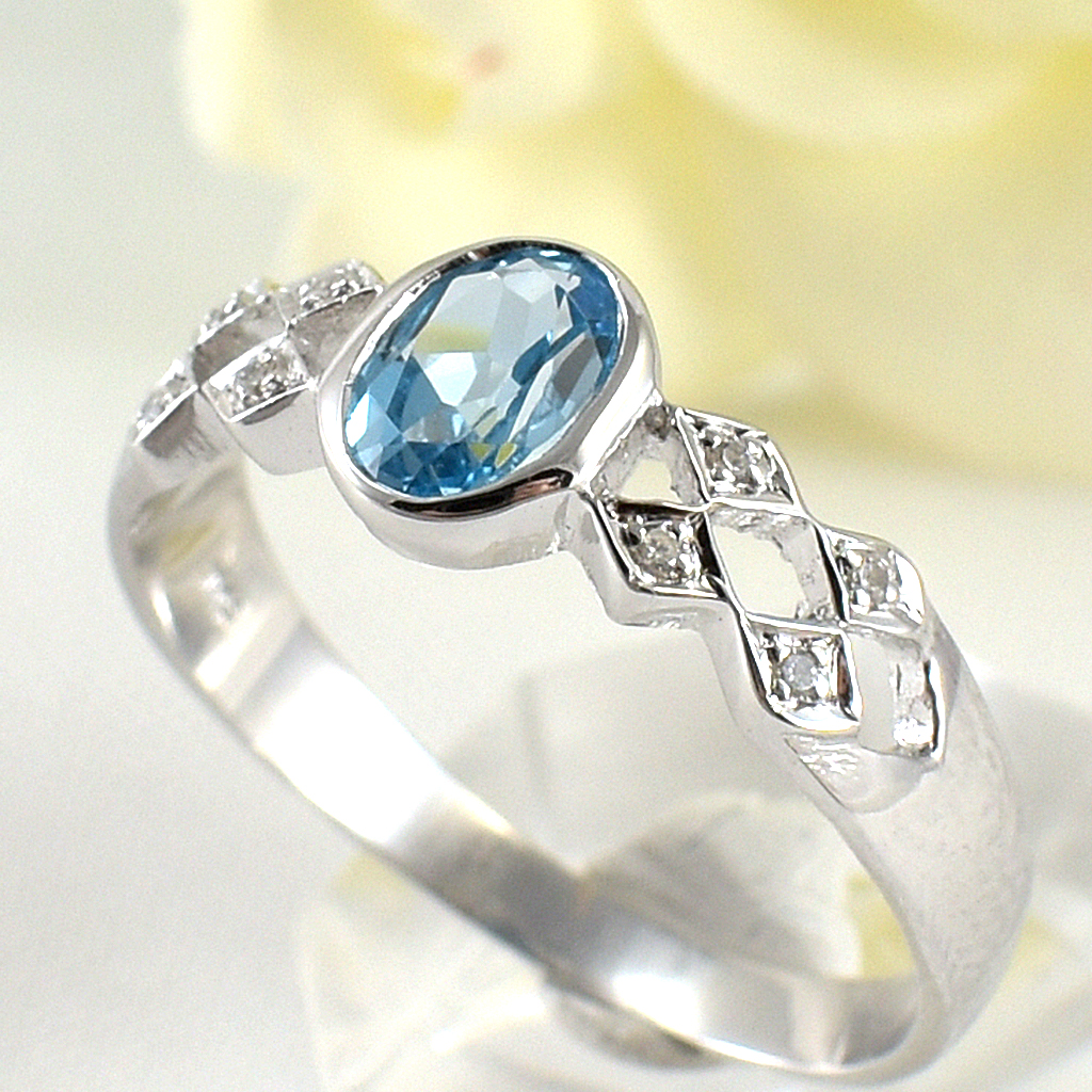 แหวนเงินแท้ราคาถูกชุบทองคำขาว สวิสบลูโทปาซแท้ 0.65 กะรัต เพชรCZ 0.056 กะรัต งานประณีตสวยงาม สั่งผลิตค่ะ