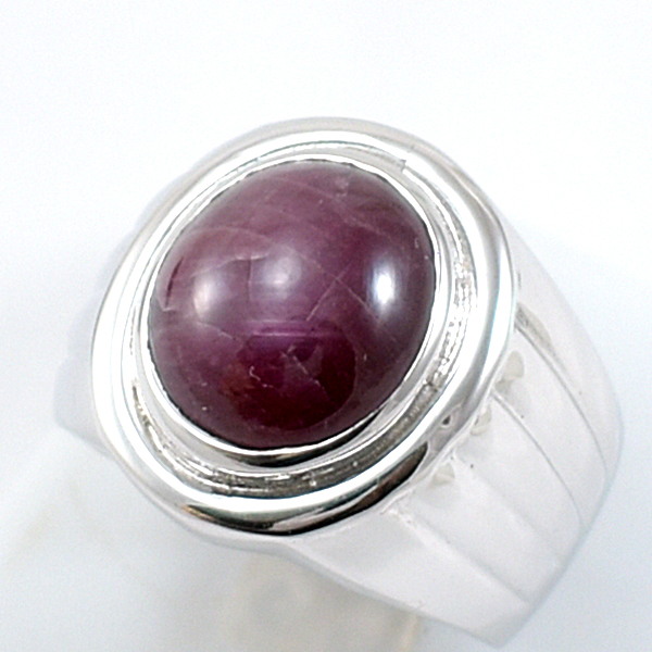 แหวนเงินแท้ราคาถูกชุบทองคำขาว ทับทิมแท้ 8.10 กะรัต งานประณีตสวยงาม สั่งผลิตค่ะ