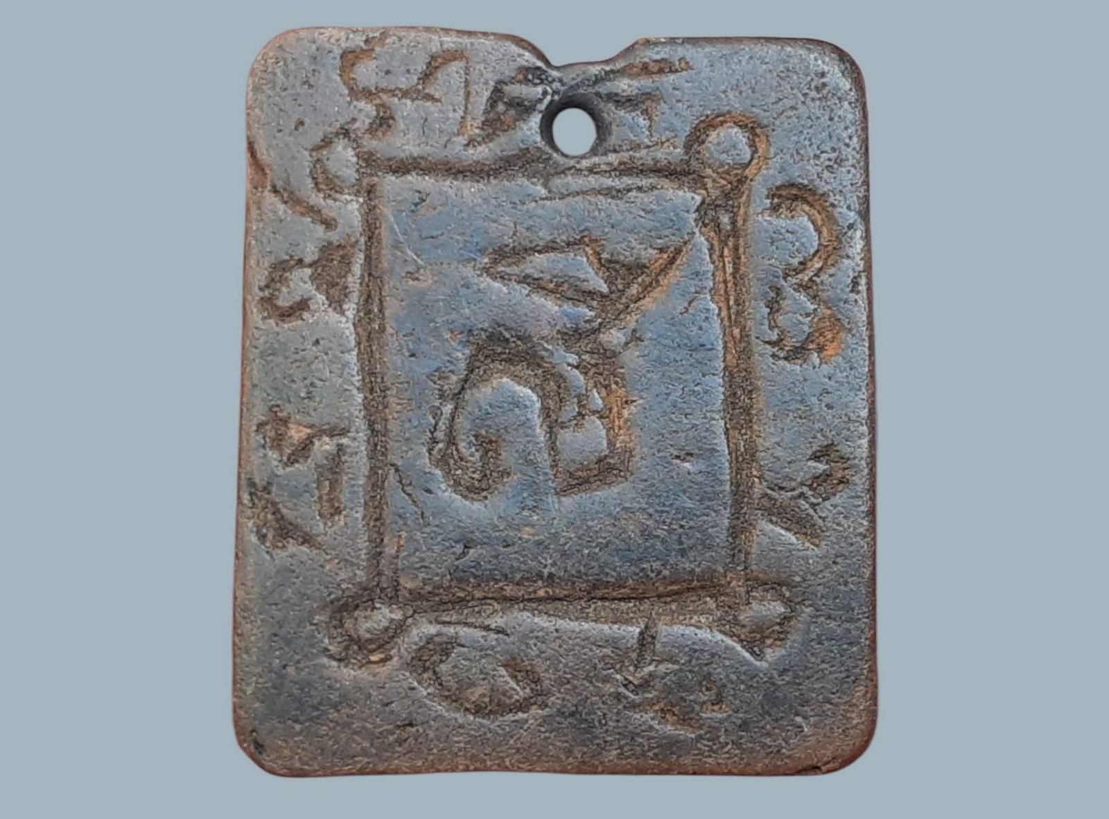 หลวงปู่บุญ วัดกลางบางแก้ว จ.นครปฐม กะลาแกะ พิมพ์พระพุทธ หลังจาร สร้างตั้งแต่ปี 2462 เป็นต้นมา