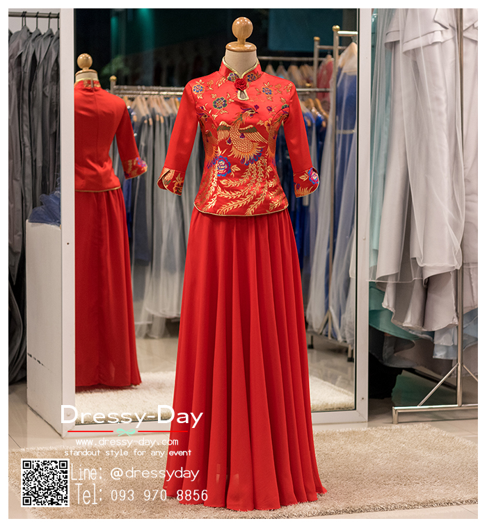 รหัส ชุดกี่เพ้า :KPL069 ชุดกี่เพ้าประยุกต์ สวยๆ พร้อมส่ง แบบยาว แขนยาว ใส่เป็น ชุดพิธียกน้ำชา ชุดส่งตัวเจ้าสาว ชุดถ่ายพรีเวดดิ้งหรือชุดแต่งงานตามธรรมเนียมจีนโบราณ สวยหรูสง่า คุณภาพระดับห้องเสื้อชื่อดังแต่ราคาถูกกว่าเช่า
