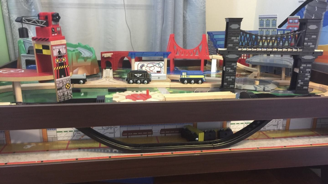 โต๊ะรถไฟ Imaginarium Metro Line Train Table