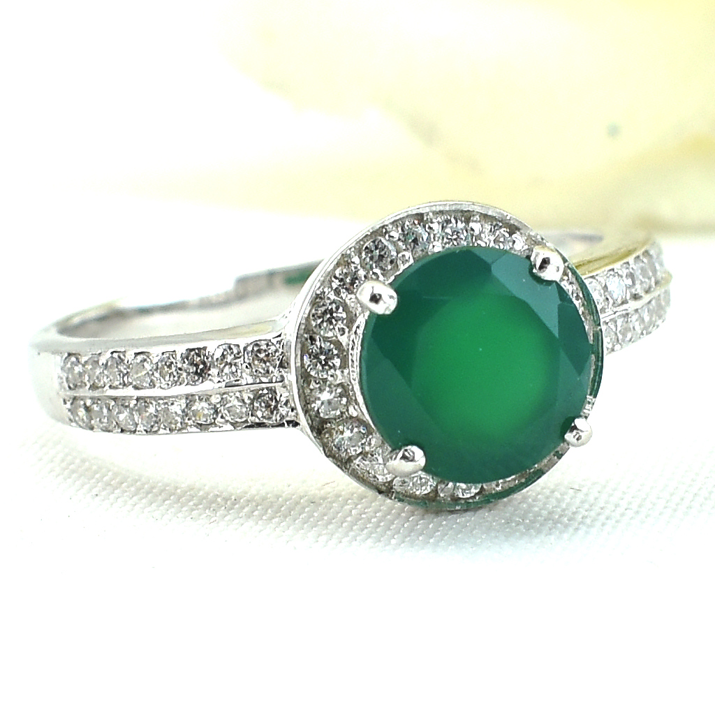 แหวนเงินแท้ราคาถูกชุบทองคำขาว พลอยแท้กรีนอะเกท 1.30 กะรัต เพชรCZ 0.414 กะรัต งานประณีตสวยงาม สั่งผลิตค่ะ