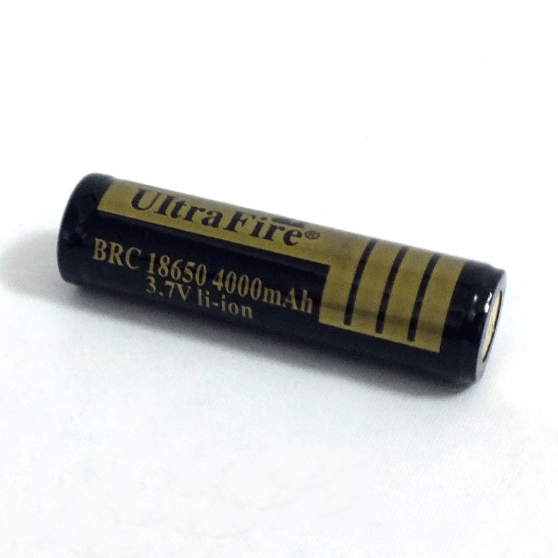 ถ่านชาร์ต Ultrafire 18650 3.7V 4000 mAh มีวงจรป้องกัน ( สีทอง )