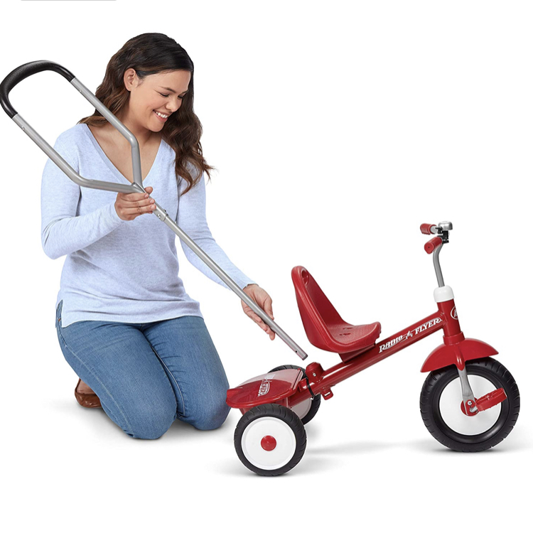 รถจักรยานสามล้อแบบมีด้ามจับบังคับทิศทางได้ Radio Flyer Deluxe Steer & Stroll Tricycle
