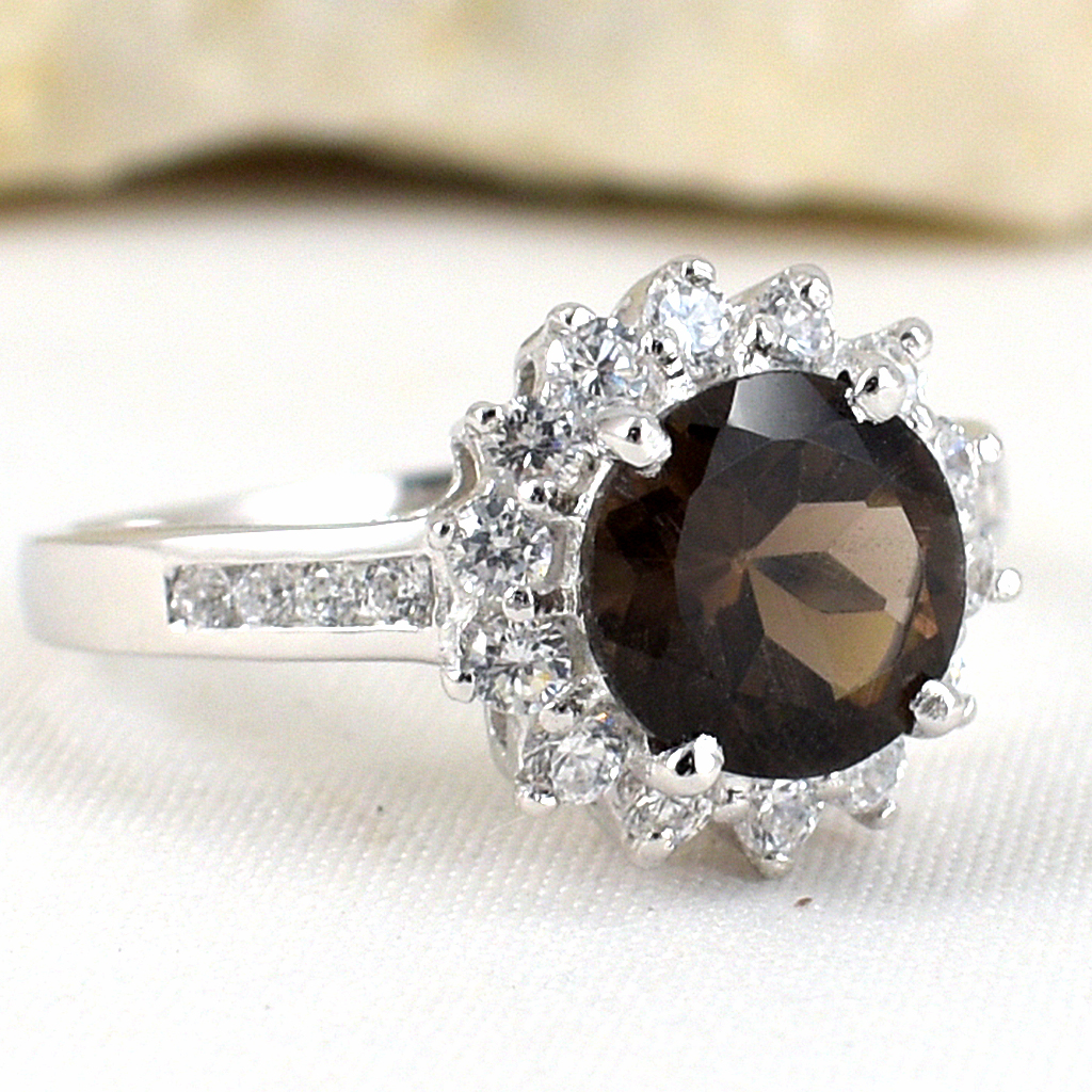 แหวนเงินแท้ราคาถูกชุบทองคำขาว พลอยแท้สโมกกี้ควอทซ์ 2.25 กะรัต เพชรCZ 0.77 กะรัต งานประณีตสวยงาม สั่งผลิตค่ะ