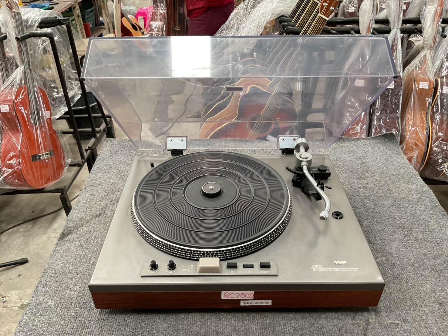 เครื่องเล่นแผ่นเสียง OTTO(SANYO) : TP-301
