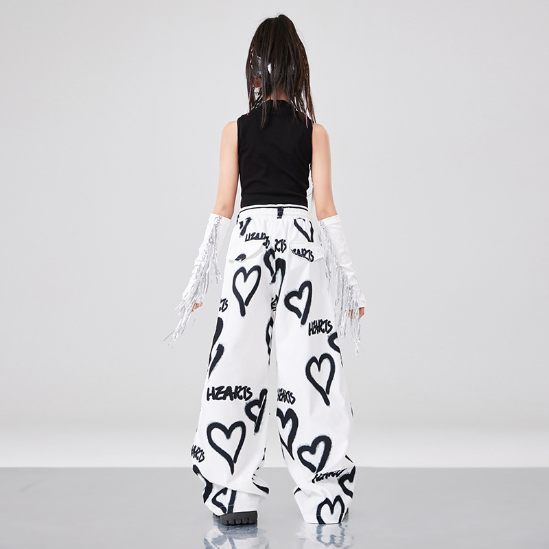 สินค้าพร้อมส่ง ***ชุดเต้น เซ็ตเสื้อกั๊กดำ ขาว +กางเกงขายาวขาวสั้นดำ