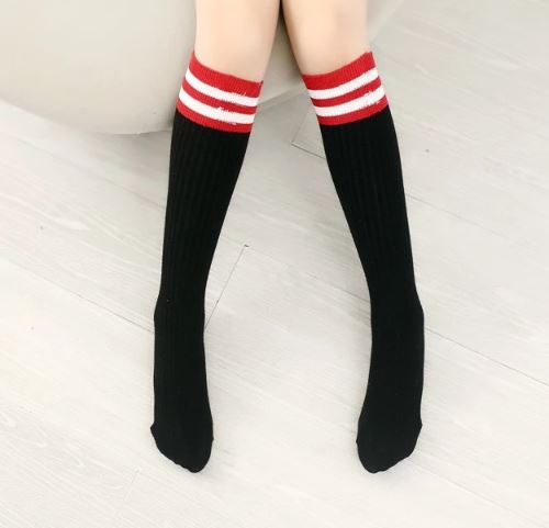 ถุงเท้ายาว ถุงเท้าเด็ก แบบแถบขอบ