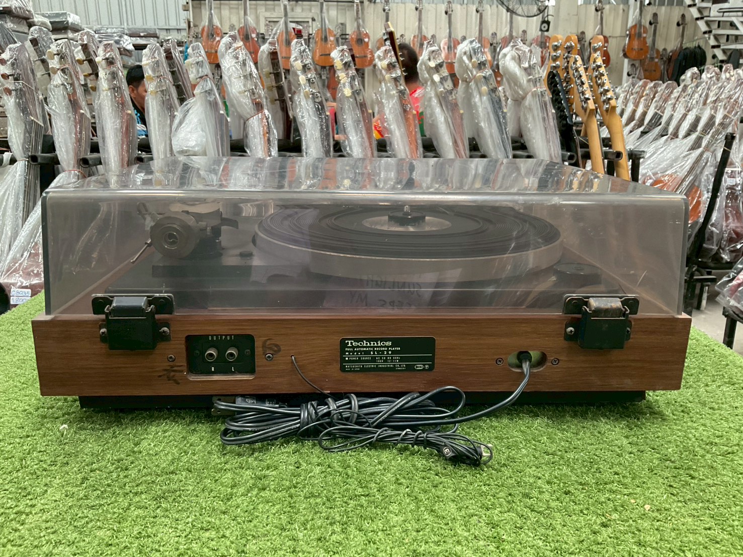 เครื่องเล่นแผ่นเสียง Technics : SL-29