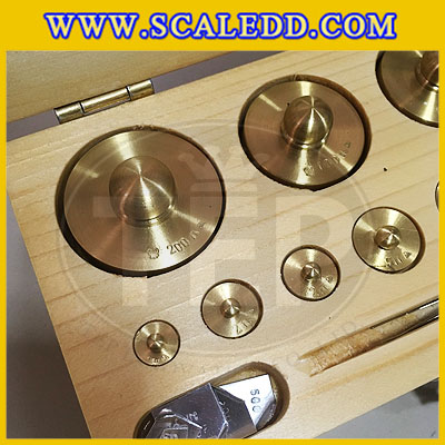 ตุ้มน้ำหนักทองเหลืองชุด 500g Class M1 ชุดตุ้มน้ำหนักทองเหลือง 500g พร้อมที่คีบ บรรจุในกล่องไม้ (ใบเซอร์ ISO17025 เพิ่มเงิน 5,150 บาท)