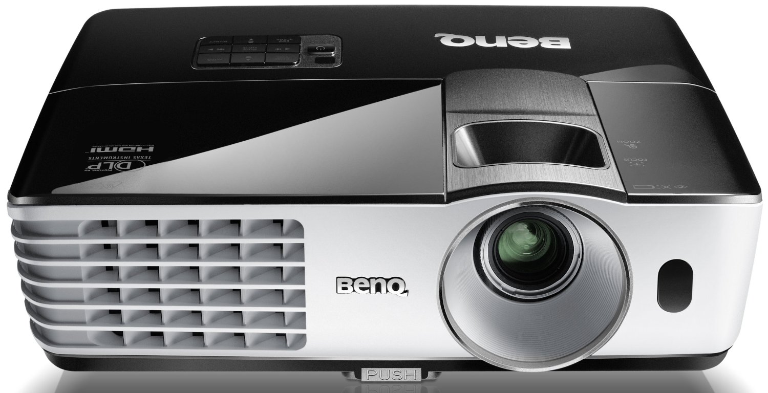 BENQ TH681 ความสว่าง(ANSI Lumens) 3,000 ความละเอียด(พิกเซล)1920x1080(FULL HD) ค่า Contrast เท่ากับ 10,000:1