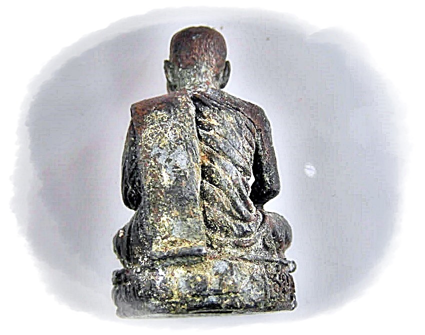 รูปเหมือนหล่อกริ่ง พระครูดิตถารามคณาศัย (หลวงพ่อชม คุณาราโม) วัดท่าไทร จ.สุราษฎร์ธานี