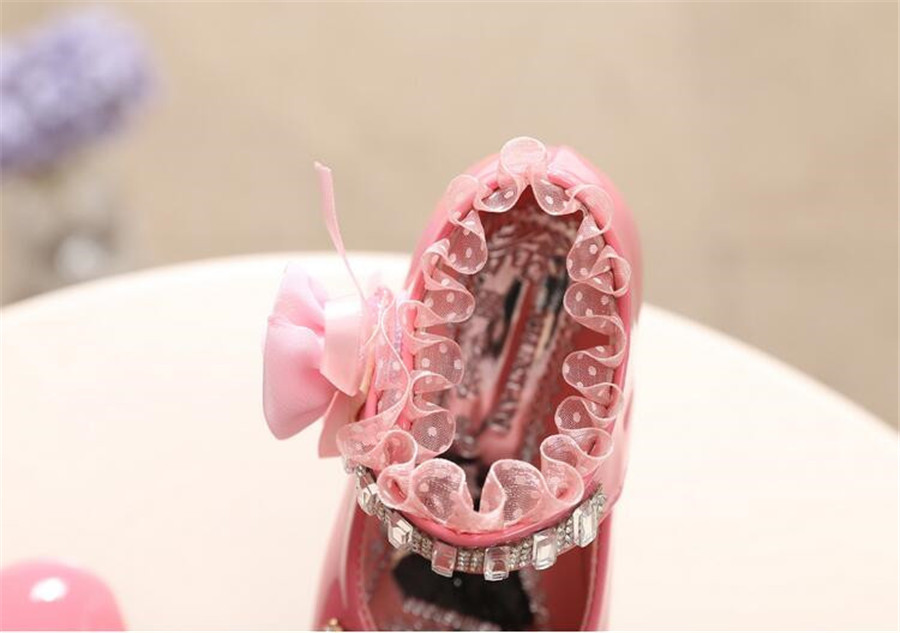 รองเท้าคัชชูหนังแก้ว ติดกุหลาบ สีชมพู โอรส