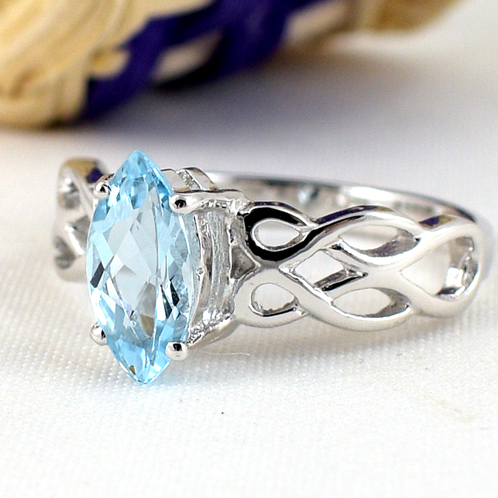 แหวนเงินแท้ราคาถูกชุบทองคำขาว สกายบลูโทปาซแท้ 1.25 กะรัต งานประณีตสวยงาม สั่งผลิตค่ะ