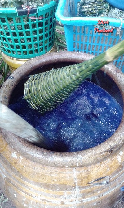 SIVA รับจ้างย้อมผ้าสีธรรมชาติ Natural dyes service(ผ้าย้อมคราม&ผ้าหมักโคลน) สีคราม,สีหมักโคลน 50 เมตร