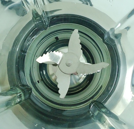 Mara เครื่องปั่นน้ำผลไม้ 500W โถแก้วขนาด 1.5 ลิตร รุ่น MR-1258