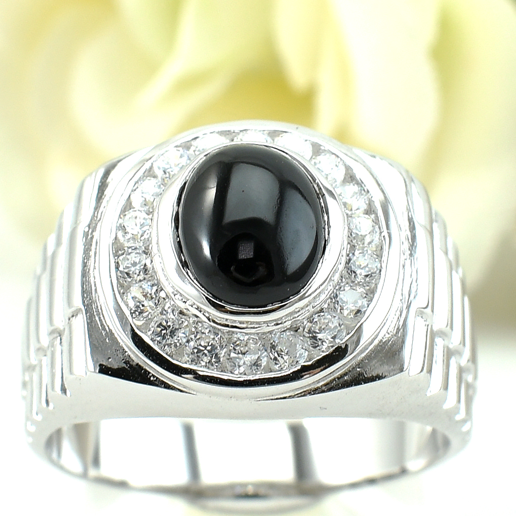 แหวนเงินแท้ราคาถูกชุบทองคำขาว นิลแท้ 3.20 กะรัต เพชรCZ 0.54 กะรัต งานประณีตสวยงาม สั่งผลิตค่ะ