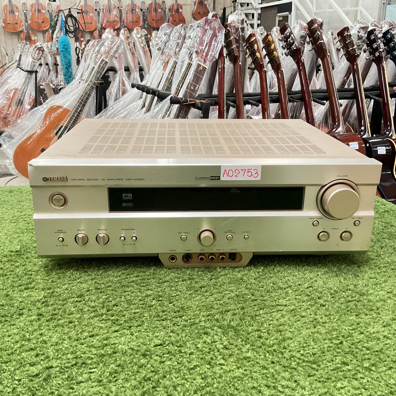 เครื่องขยายเสียง YAMAHA : DSP-AX620