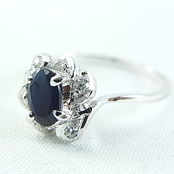 แหวนเงินแท้ราคาถูกชุบทองคำขาว ไพลินแท้ 0.52 กะรัต เพชรCZ 0.09 กะรัต งานประณีตสวยงาม สั่งผลิตค่ะ