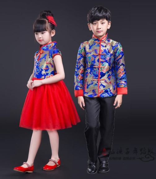 ชุดจีน กี่เพ้า เดรสกระดุมหน้า เปิดไหล่ สีแดง