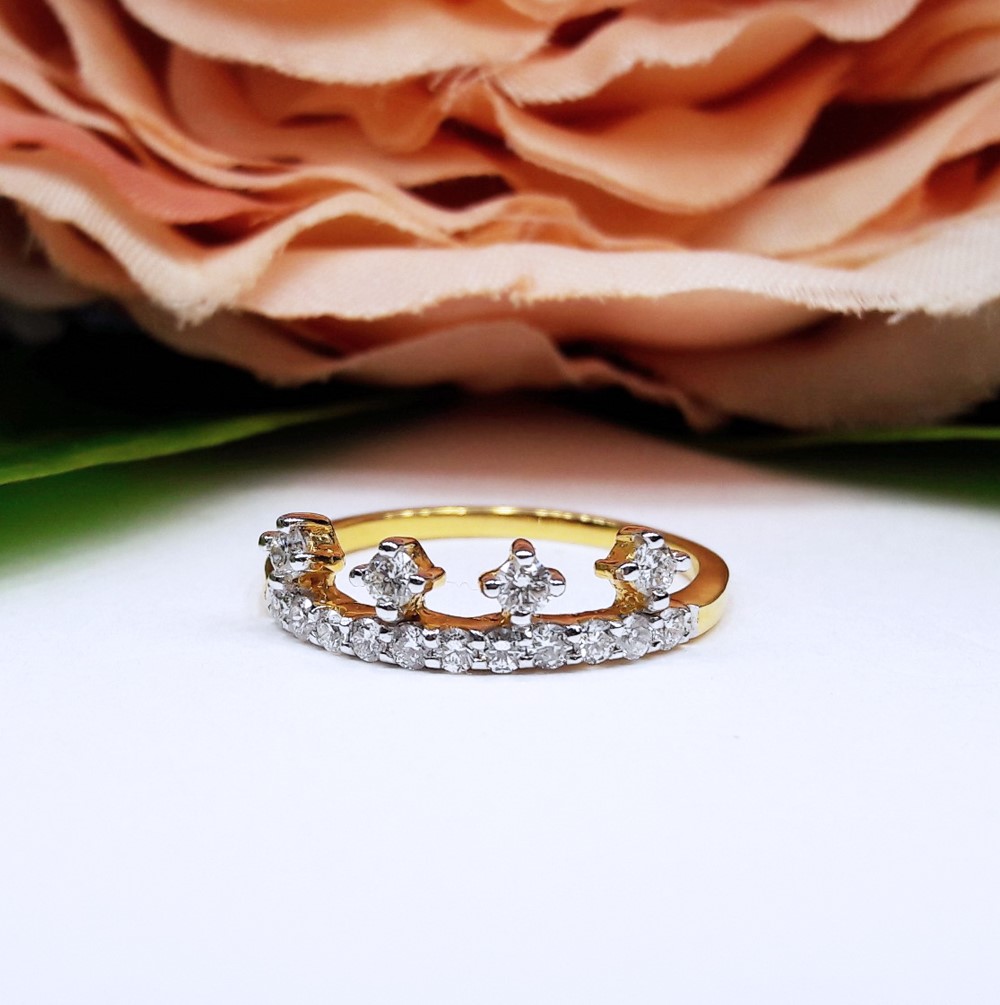 สั่งผลิตเพชรเบลเยี่ยมคัท แหวนแต่งงาน แหวนหมั้น ใส่เที่ยว ออกงาน แหวนทองคำ 18K เพชรแท้ 0.35 กะรัต 1.85 กรัม น้ำ 99 ราคาถูกมาก มีใบรับประกันค่ะ