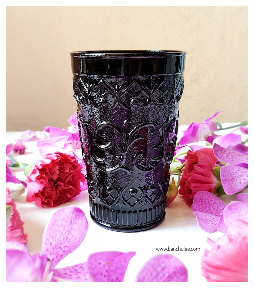 Black Glass Cup แก้วน้ำสีดำ ลายนูน