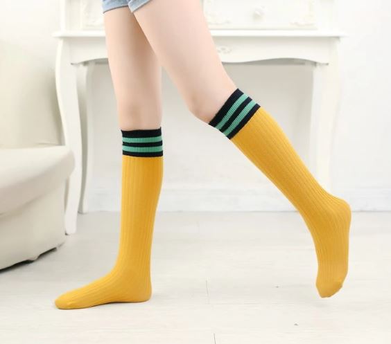 ถุงเท้ายาว ถุงเท้าเด็ก แบบแถบขอบ