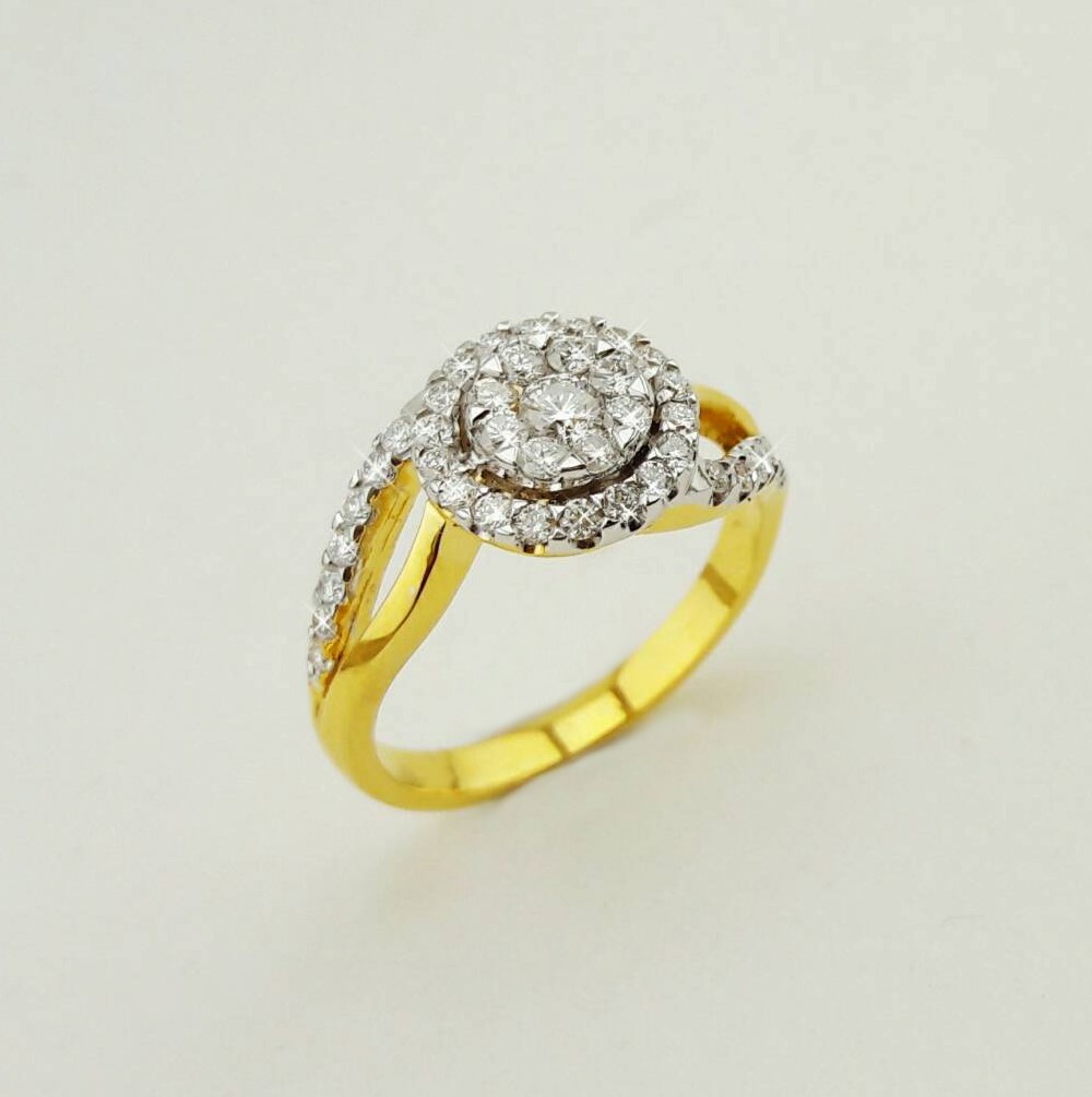 สั่งผลิตเพชรเบลเยี่ยมคัท แหวนแต่งงาน แหวนหมั้น ใส่เที่ยว ออกงาน แหวนทองคำ 18K เพชรแท้ 0.57 กะรัต 4.70 กรัม น้ำ 99 ราคาถูกมาก มีใบรับประกันค่ะ